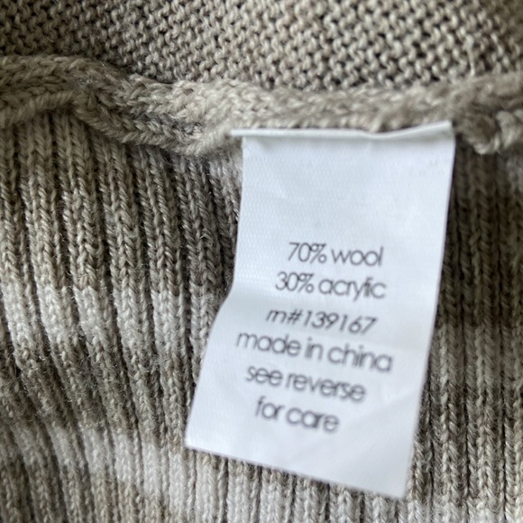 Anthropologie 27 Miles Asymmetrical Sweater Size Small - Picture 8 of 9